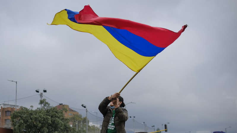 Bandera de Colombia al revés